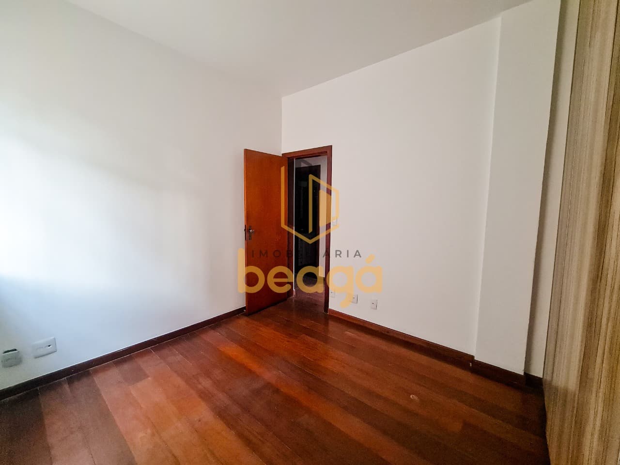 Imagem da propriedade IBH2766 9